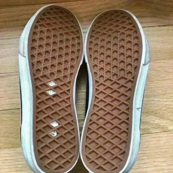 2/$20 Vans Old Skool black and cheetah print shoes size 3.5 - Picture 6 of 6